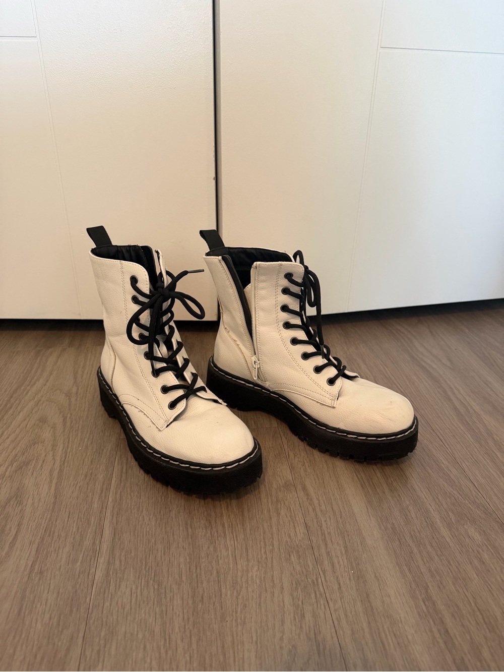 Sincerely Jules White Lace-Up Platform Combat Boots with Black Sole
